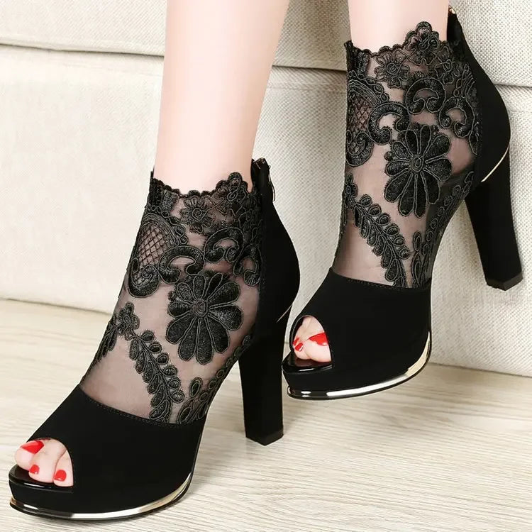 g4 Sandales à talons ouverts en maille d'été Sexy Chaussures uniques Femmes en Europe Amérique 2020 Printemps Été Pompes en gaze Mujer plateforme