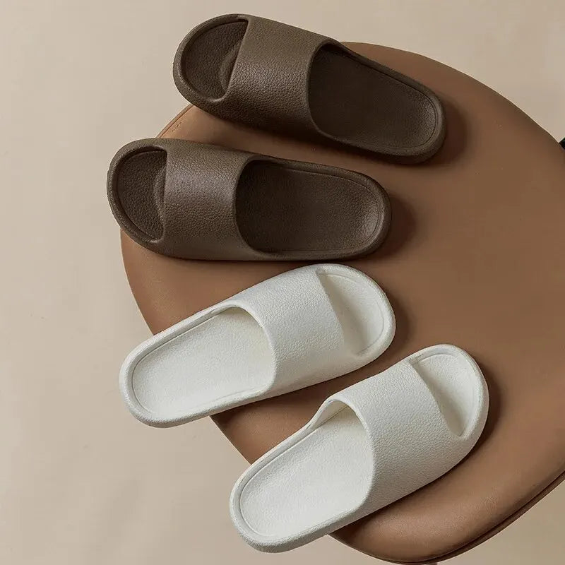 Mode Damen Hausschuhe Sommer Flache Leichte EVA Home Badezimmer Hausschuhe Komfort Massage Paare Indoor Slides Duschschuhe