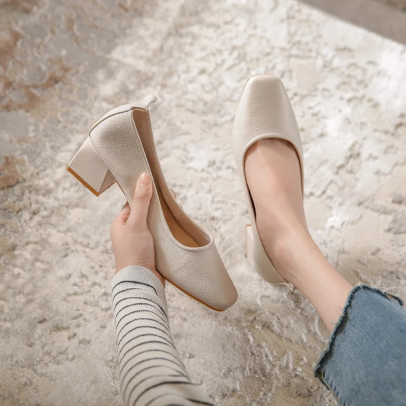 Femme Printemps Élégant Bout Carré Chaussures de Loisirs Mary Janes Femmes Noires Designer Talon Haut de 4CM Fétichiste Fille Chaussures de Travail