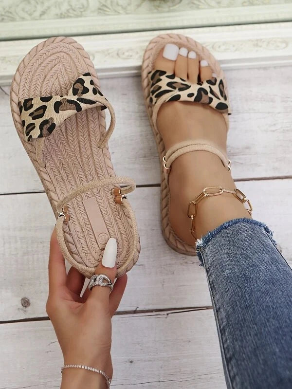 2023 spring barefoot leather flat sandals women's shoes new simple soft sole sandals slippers