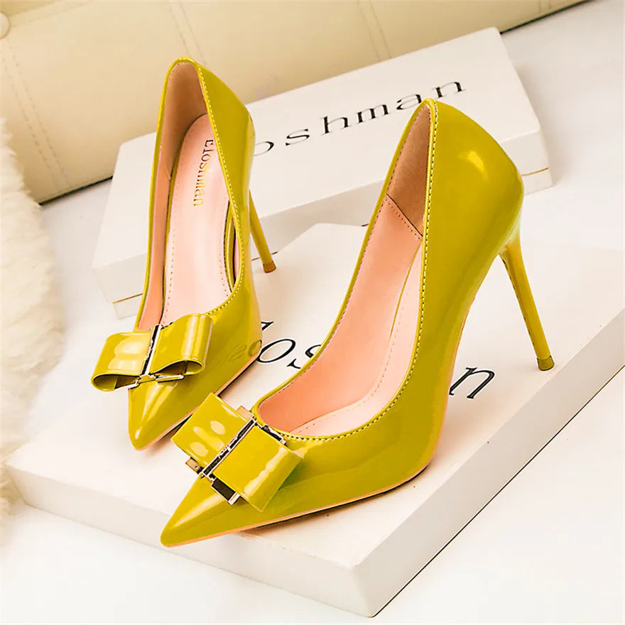 Korean Metal Bowknot Pointed Toe Women Pumps Fashion Patent Leather High Heels Shoes Black Red Shallow Wedding Shoes Party