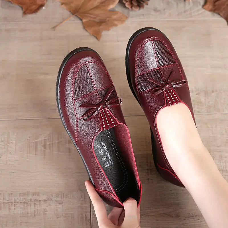 Cheap Shoes Women Leather Flats Female Flats Spring Shoes 2021 Classic Women's Loafers Casual Leather Shoes Mom Flats
