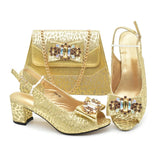 Neues Design Italienische Schuhe und Tasche für Party 2024 Rot Farbe Strass Elegante Frau Peep Toe High Heels Italien Schuh und Tasche Set