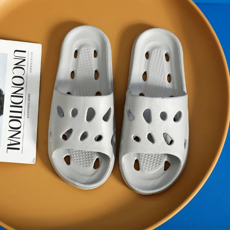 Summer Slippers Women Shoes Beach Slides Cartoon Bear Flip Flops Men'S Slipper Indoor Bathroom Anti-Slip Shoes Couple Sandals