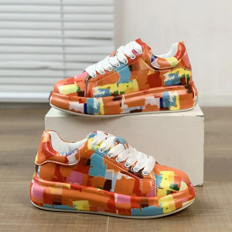 Women's Casual Sneakers 2023 Fashion New Painted Graffiti Lace Up Sports Shoes for Women Flat Pu Leather Ladies Running Shoes