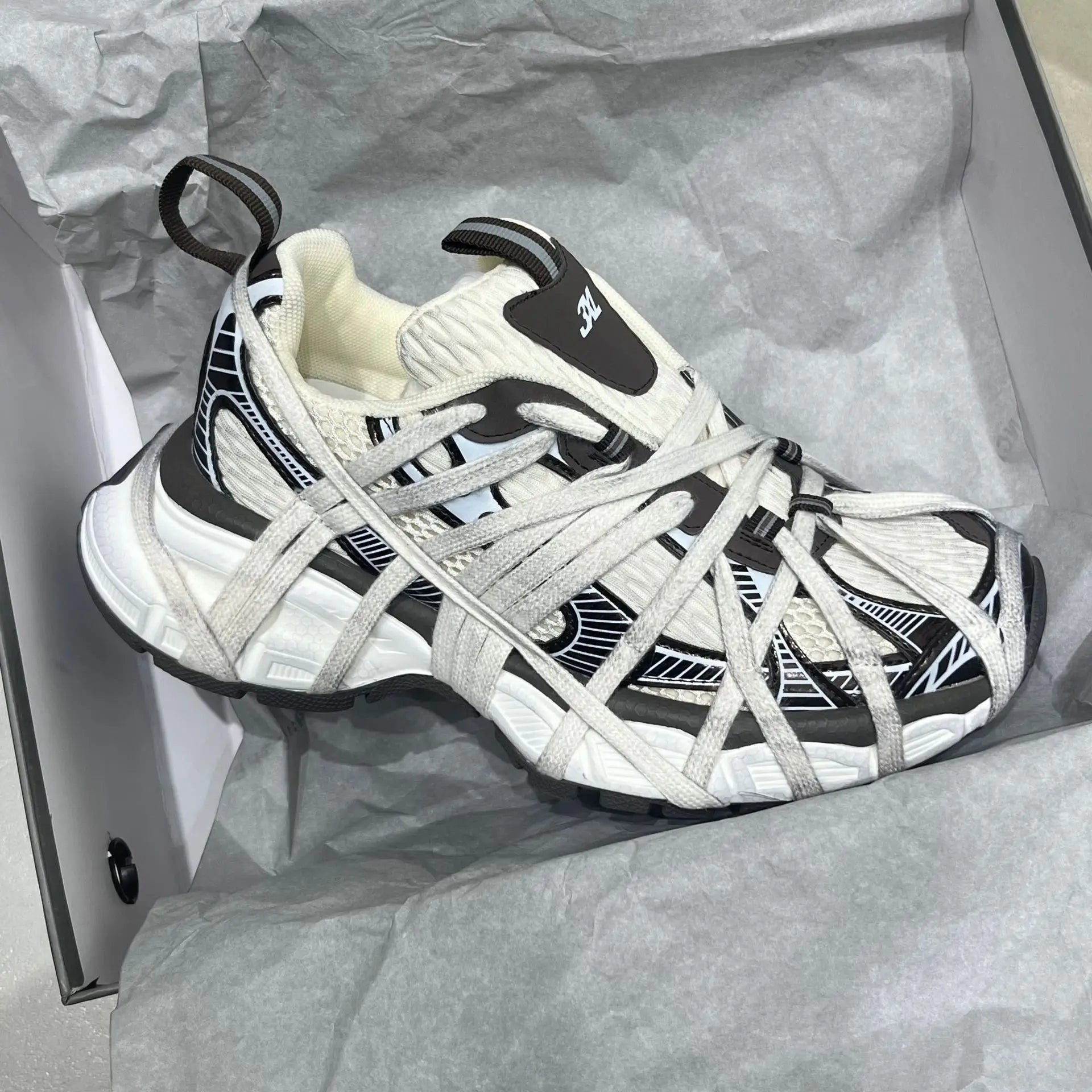 2024 New Adult Dirty Casual Shoes Couple Strap Running Shoes Women Men Thick Sole non-slip Elevated Sports Shoes Size 35-44