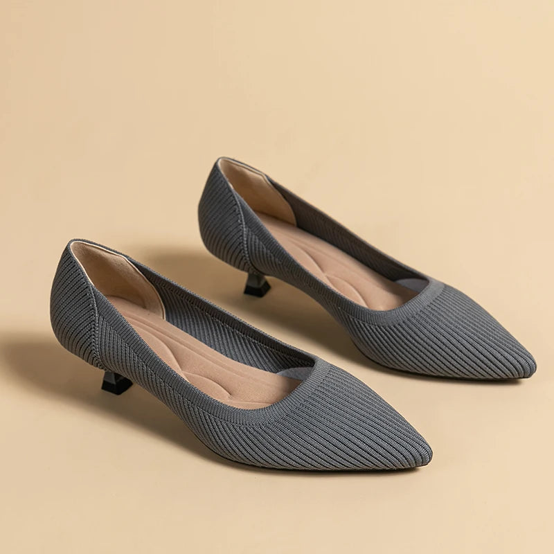 Spring and Autumn Women's Large Shoes 2025 High Heels Solid Color Knitted Breathable Rubber Non slip Sole Latex Insole Work Shoe