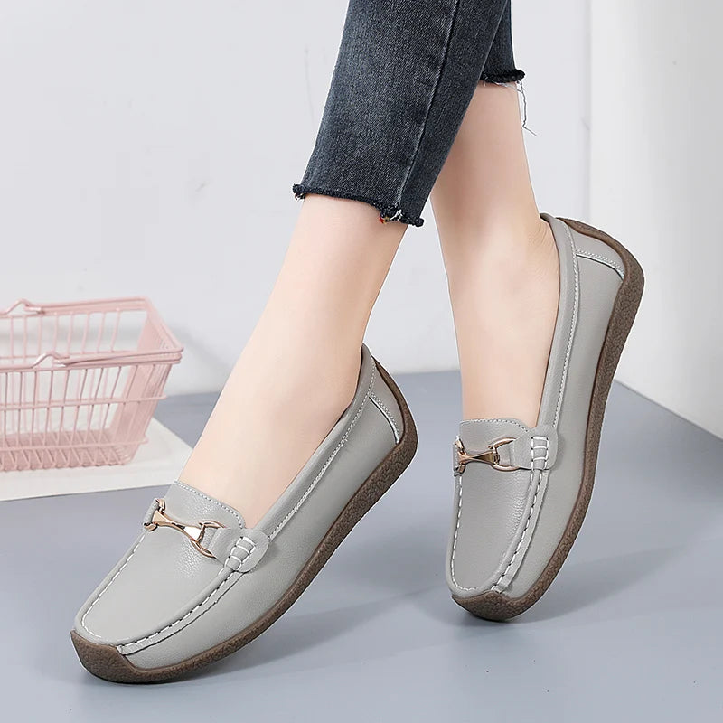 2024 New Women Shoes Flats Leather Moccasins Sneakers Woman Casual Shoes Slip-on Loafers Female Boat Shoes Big Size 44