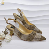 QSGFC INS Goldfarbenes elegantes Damen-Set mit Absätzen, Schuhen und Tasche, hohlen Strasssteinen, High Heels, Keilabsätze, Schuhen und passender Tasche