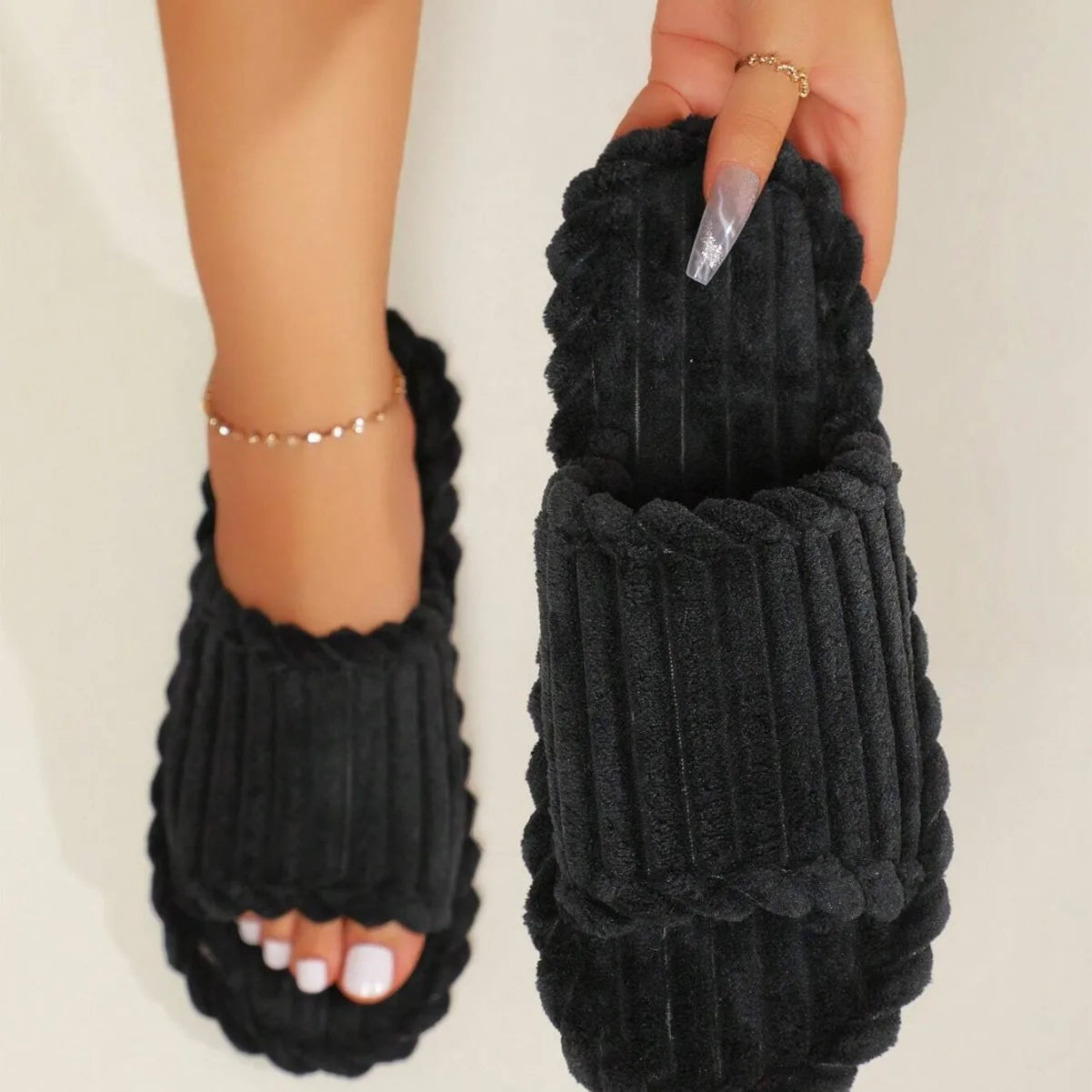 2024 women's new fashionable and minimalist one word slippers for indoor and home couples with striped open toe cotton slippers
