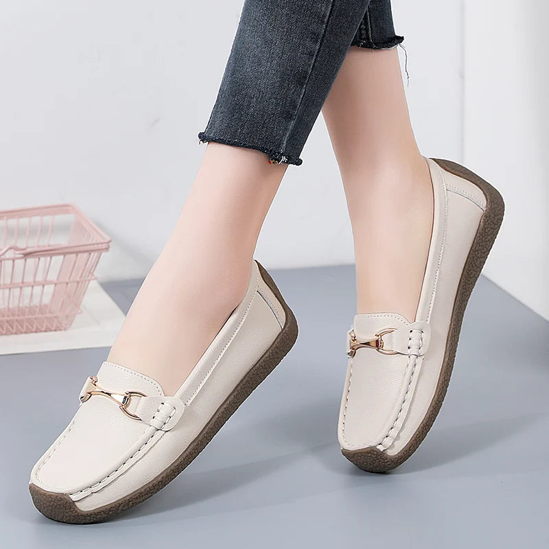 2024 New Women Shoes Flats Leather Moccasins Sneakers Woman Casual Shoes Slip-on Loafers Female Boat Shoes Big Size 44