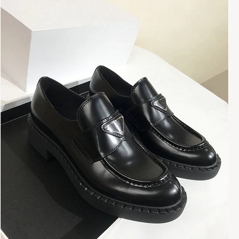 2025 Ladies' leather shoes casual shoes designer genuine leather women's shoes thick sole anti slip classic women's shoes 34-41