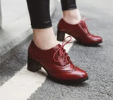 Escarpins à bout rond et talons en bois de 5,5 cm pour femmes, style brogue, style étudiant, sculpté, rétro, à lacets, classiques, printemps, nouveauté 2023