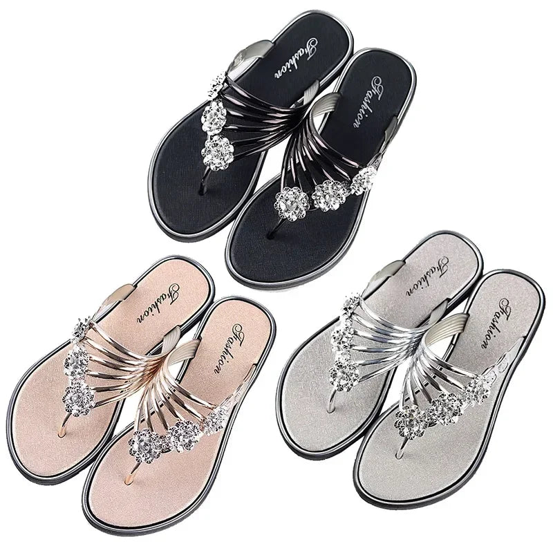 2024 Women's Slippers Summer Sandals New Flat Silver Women's Shoes Light Slippers Women's Outerwear Casual Flip Flops