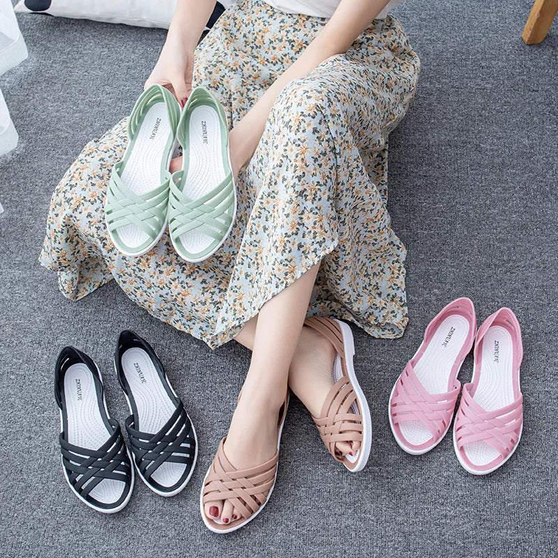 Sandals 2024 Summer New Hollow Out Beach Shoes Fashion Outdoor Jelly Sandalias Mujer Flat Casual Comfortable Soft Sole Mom Shoes