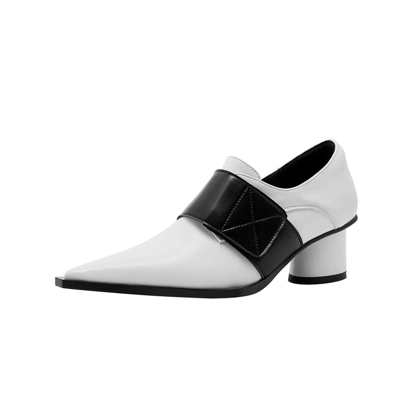 Kakys neue spitze, dicke, hochhackige Schaffell-Innensohle, große Damenschuhe, modische Schuhe, einzelne Schuhe