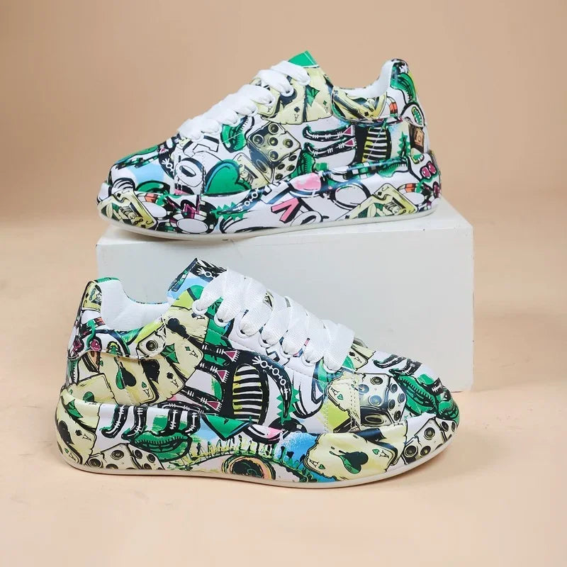 Women's Casual Sneakers 2023 Fashion New Painted Graffiti Lace Up Sports Shoes for Women Flat Pu Leather Ladies Running Shoes