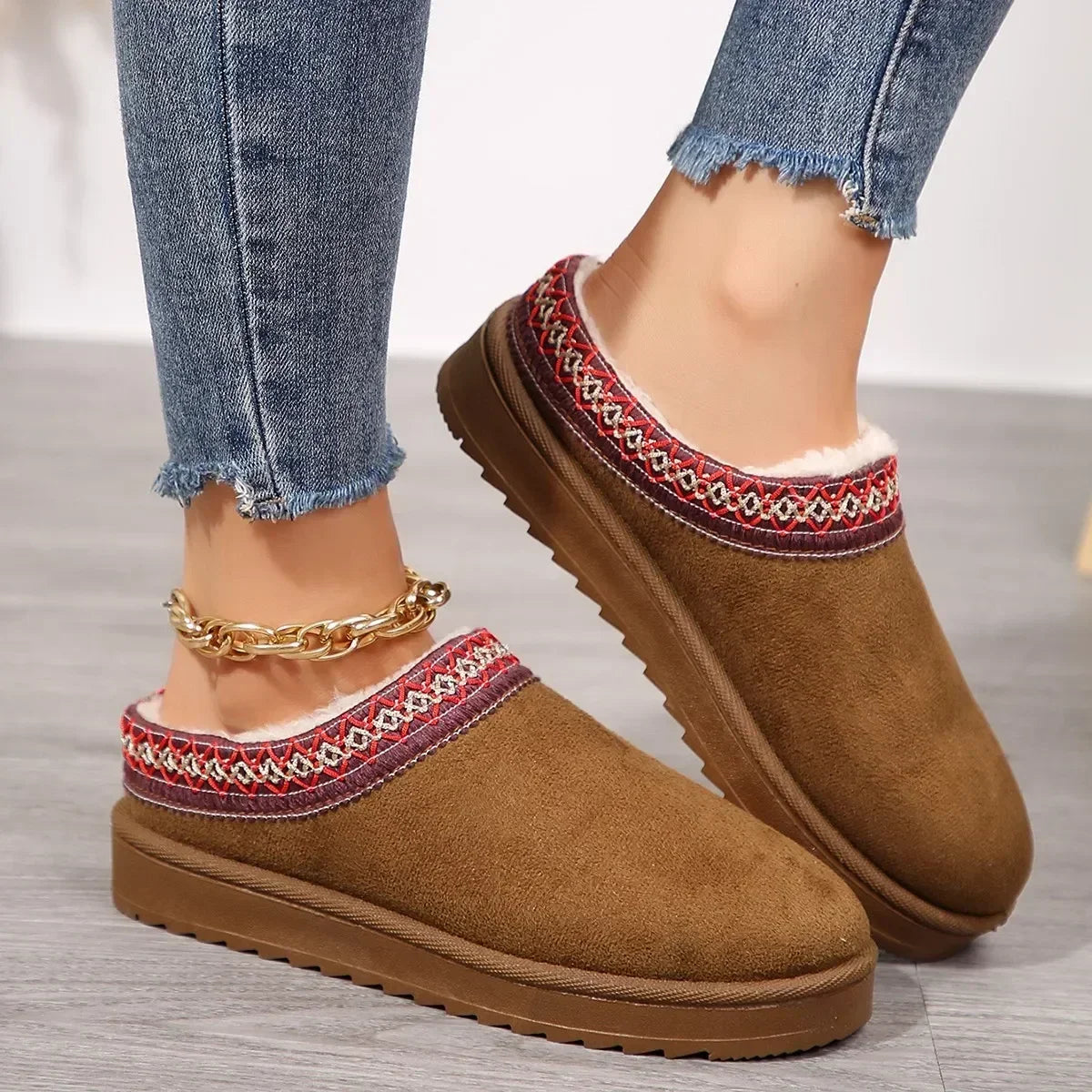 Snow Boots 2024 Women Winter Cashmere Warm Thick Soles Without Heel-covered Hair Half Slipper Cotton Shoes Cashmere Warm Boots