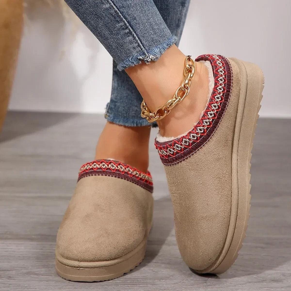 Snow Boots 2024 Women Winter Cashmere Warm Thick Soles Without Heel-covered Hair Half Slipper Cotton Shoes Cashmere Warm Boots