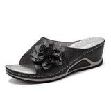 Summer Women Slippers Platform Female Sandals Fashion Flower Hollow Wedge Beach Shoes for Women Lightweight Slip on Footwear 슬리퍼