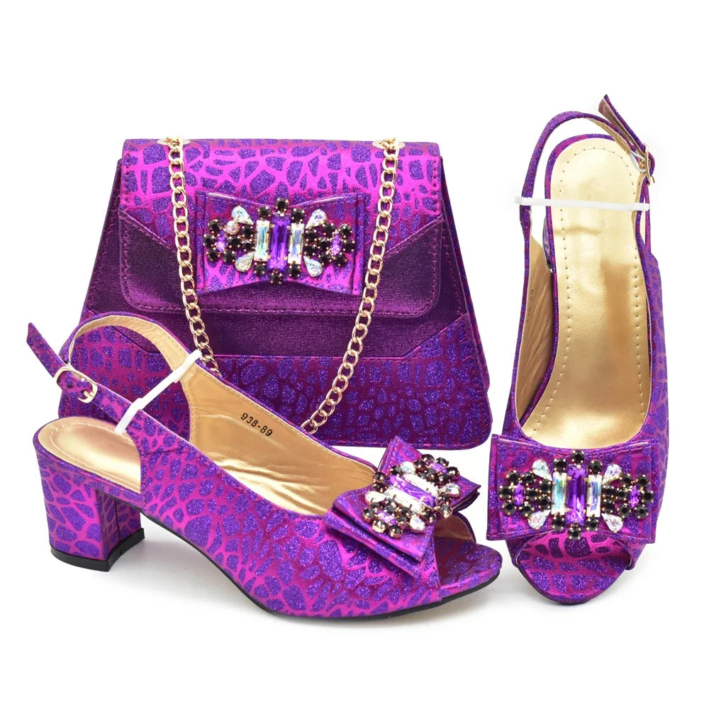 Neues Design Italienische Schuhe und Tasche für Party 2024 Rot Farbe Strass Elegante Frau Peep Toe High Heels Italien Schuh und Tasche Set