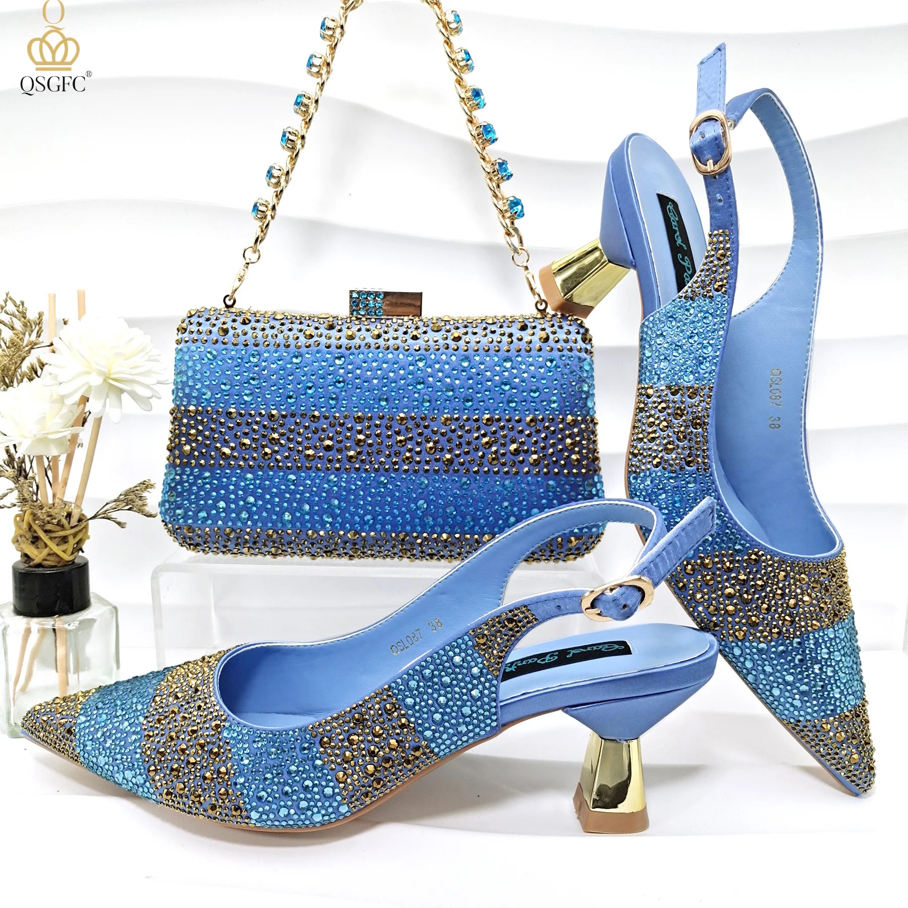 QSGFC INS Goldfarbenes elegantes Damen-Set mit Absätzen, Schuhen und Tasche, hohlen Strasssteinen, High Heels, Keilabsätze, Schuhen und passender Tasche